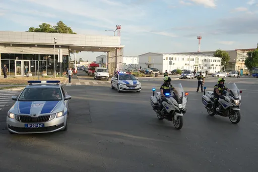 Avion Vlade Srbije s tijelom osuđenog ratnog zločinca Ratka Mladića sletio na beogradski aerodrom