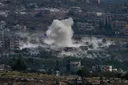 L'armée israélienne bombarde le sud du Liban et mène des incursions avec chars et bulldozers