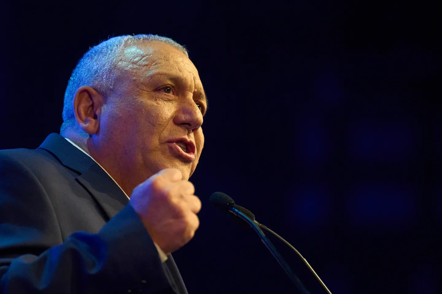 דחיית אבטחת שב"כ לאיזנקוט: מנגנוני הפיקוח של האפרטהייד מנסים לאזן בין פוליטיקה למעקב