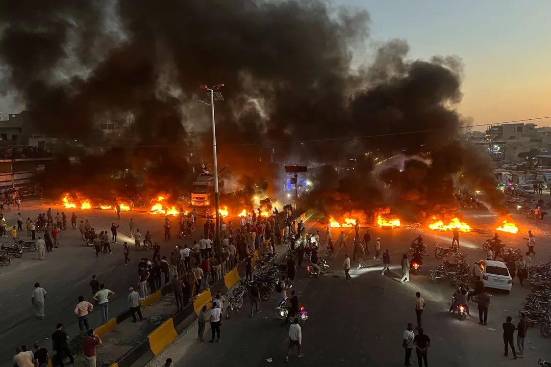 سۈرىيەنىڭ ھەرقايسى ئۆلكىلىرىدە يېقىلغۇ باھاسىنىڭ ئۆستۈرۈلۈشىگە نارازىلىق بىلدۈرۈلدى