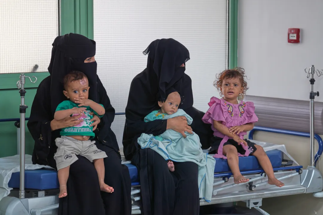 Yemen sufre grave crisis humanitaria con hospitales al límite y miles de desplazados por la escalada