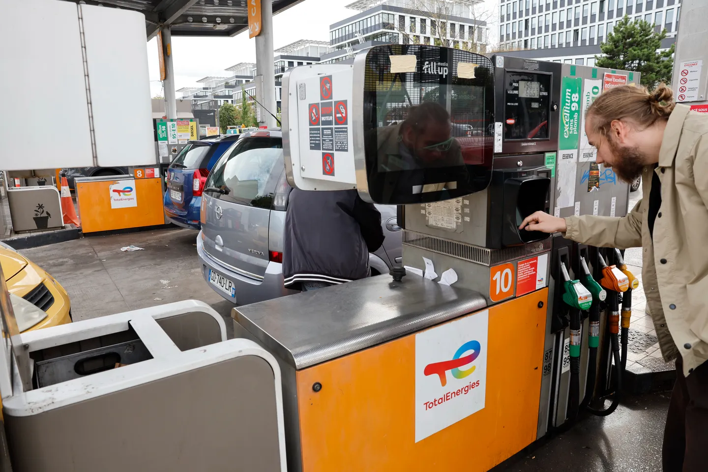Crise du carburant en France: le gazole d’été autorisé jusqu’au 15 novembre