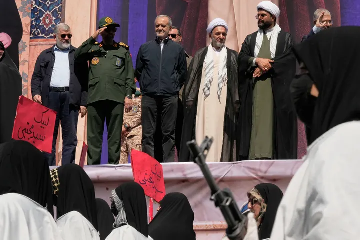 Iran: mobilisation massive en soutien au gouvernement en pleine guerre