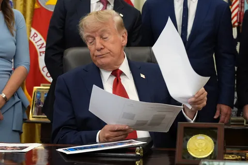 Trump annonce avoir obtenu un "contrôle permanent" sur la sécurité du Groenland