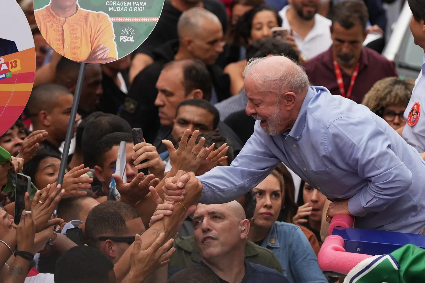 'It's really turned into a circus' — Lula, Bolsonaro trade blows in last scramble for Brazil votes