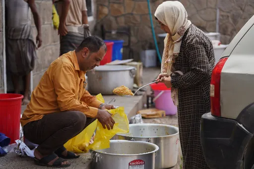 Nearly three in four Yemeni households struggle to meet food needs: WFP