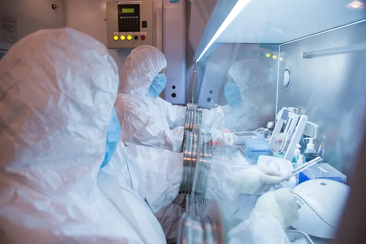 Here's how countries are reacting to death at Russian plague lab