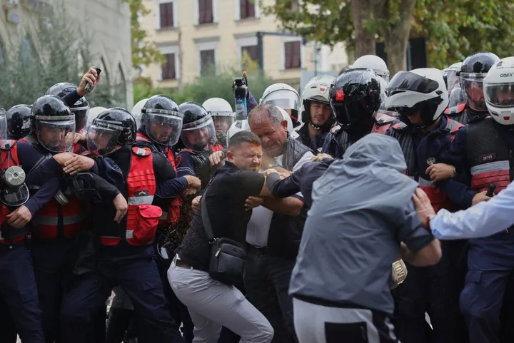 Fire engulfs Albania's education ministry as student protests escalate