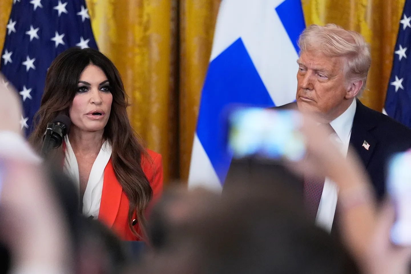 Ambasadorja amerikane në Greqi jep dorëheqjen pas pretendimeve për sjellje të pahijshme