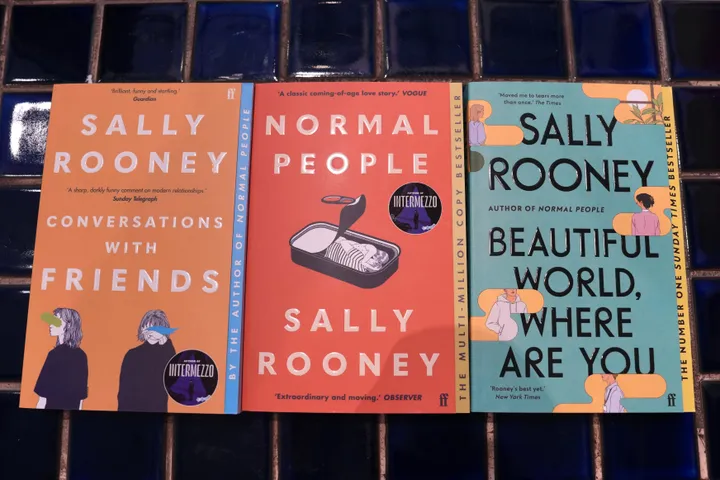 Leading writers, actors and public intellectuals condemn UK anti-terror law targeting Sally Rooney