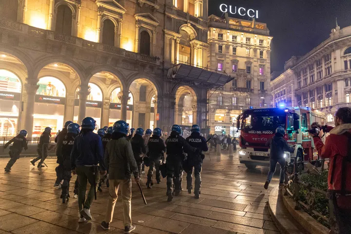 Italija: Policija izvela više od 150 pretresa u Milanu i još 20 gradova uoči protesta