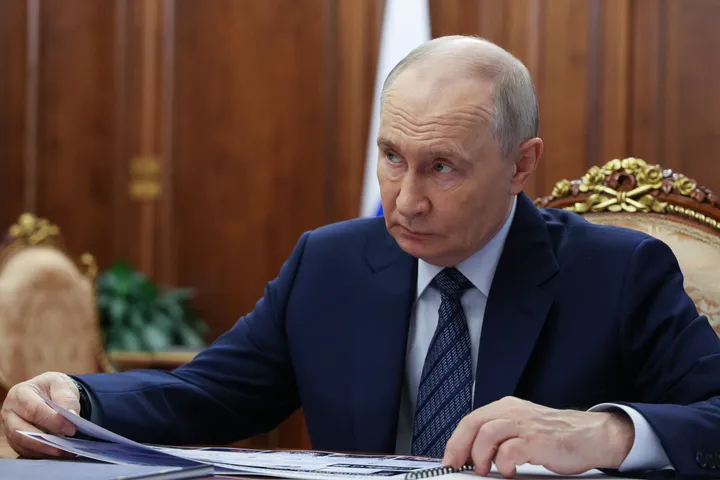 Rusia anuncia una nueva ronda de negociaciones de paz sobre Ucrania en Abu Dabi para noviembre