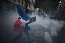 Franse regering overwoog tijdens protesten sociale media en mobiel internet te blokkeren: bericht