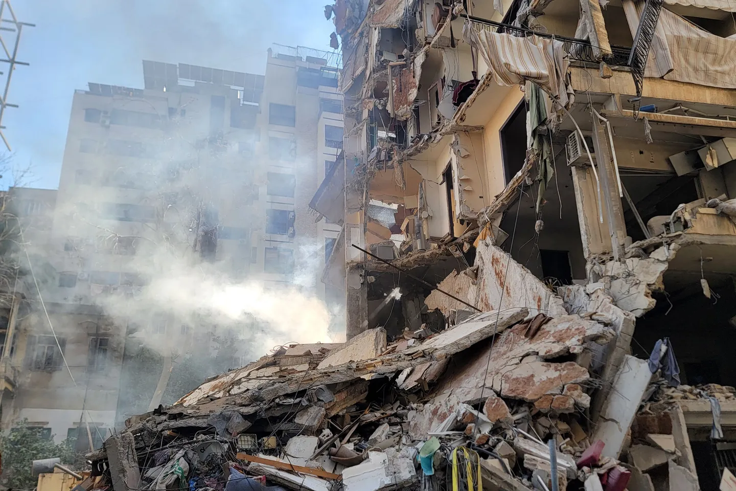 Israeli troops in south Lebanon aim 'to destroy everything': report