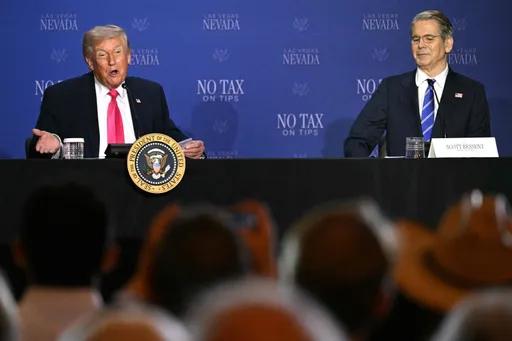 US deficit hits $2T in a year, highest level since 2021