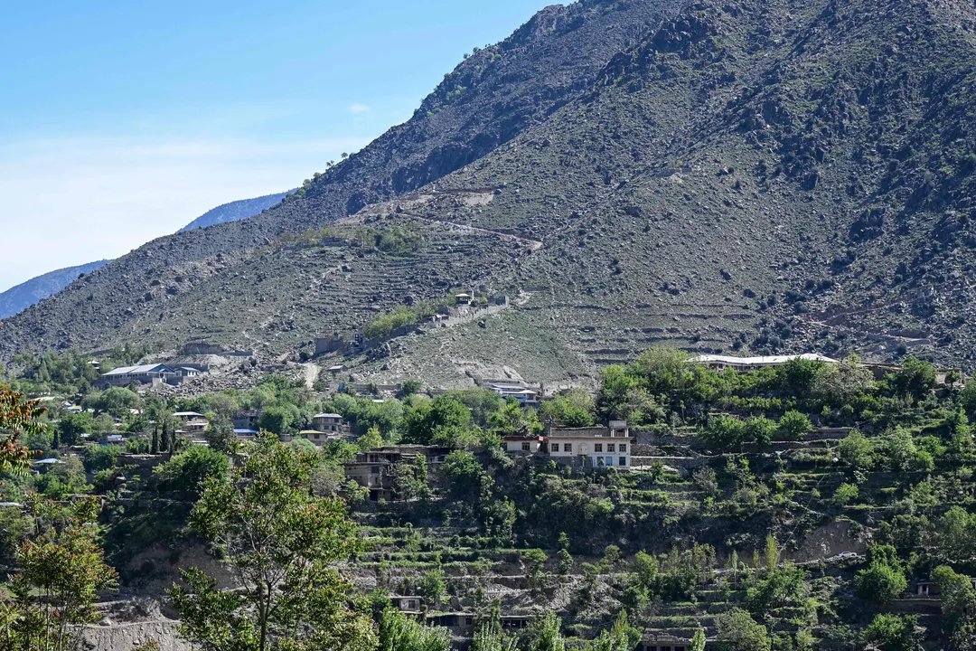 د افغانستان دفاع وزارت: افغان ځواکونو په پاکستان کې د وسلهوالو پر پټنځایونو هوايي بریدونه کړي دي