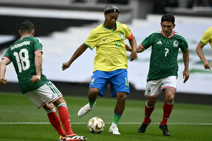 Ronaldinho se vraća takmičarskom fudbalu za Ravenna FC u novembarskom derbiju