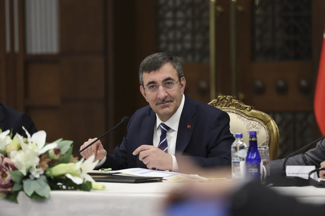 Cevdet Yılmaz: "Türkiyə qlobal qeyri-müəyyənlik mühitində investesiya imkanlarını gücləndirir"