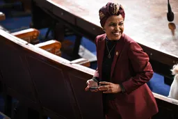 Man pleads guilty to assaulting US Representative Ilhan Omar with vinegar-filled syringe