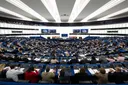 In België is een aanhoudingsbevel uitgevaardigd tegen de Griekse politicus Avramopoulos