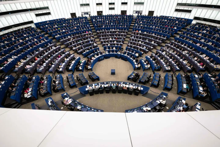 Rechte erlassen europäische Resolution gegen Muslime