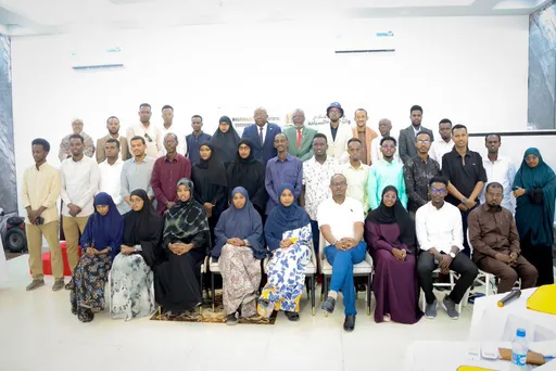 Wasiirka Warfaafinta oo Hambalyo u Diray Saxafiyiinta Soomaaliyeed Maalinta Xorriyadda Saxaafadda