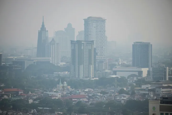 AQI Jakarta capai 159, kebakaran hutan Indonesia perburuk kualitas udara di Asia Tenggara