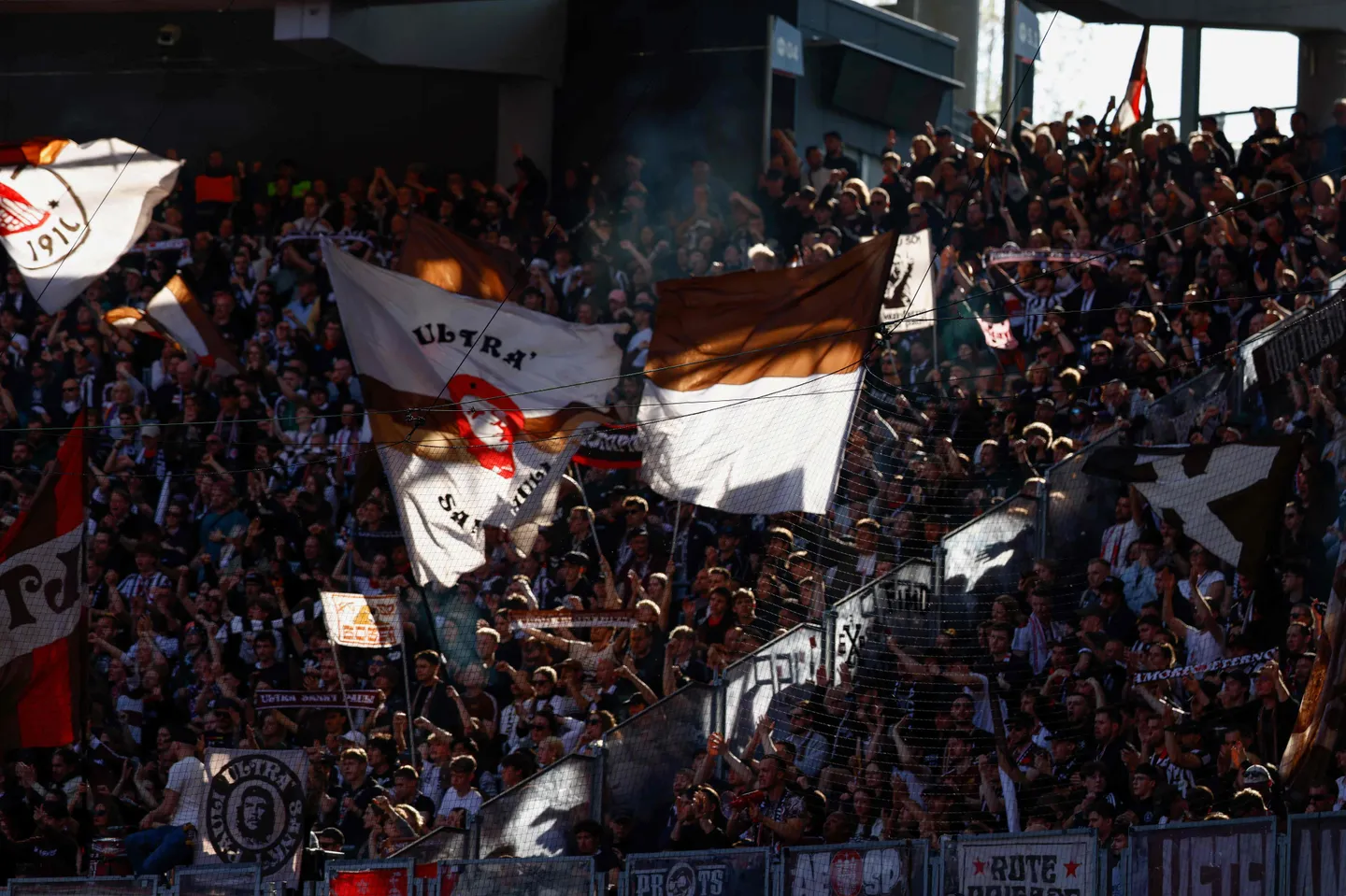St.-Pauli-Fans veröffentlichen Übergriffe in eigenen Reihen