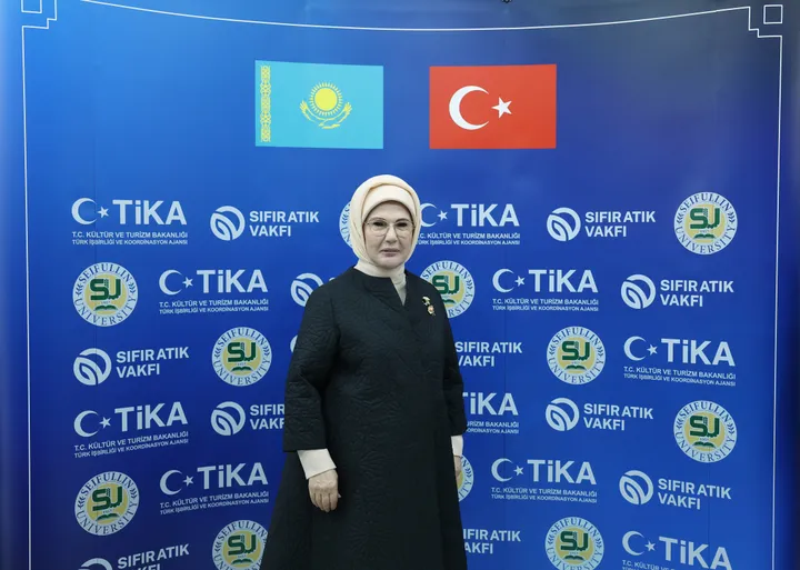 بدعم تركي.. أمينة أردوغان تفتتح مختبراً دولياً لـ"صفر نفايات" في كازاخستان