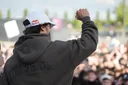 Berlin: Großer Empfang für Ultra-Athlet Arda Saatçi