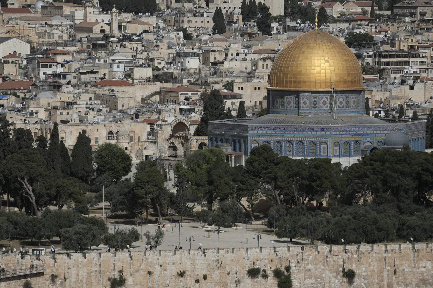 "تصعيداً استعمارياً جديداً".. محافظة القدس تحذر من مخطط إسرائيلي للاستيلاء على عقارات قرب الأقصى