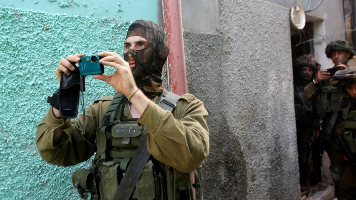 חייל תיעד, העולם הזדעזע: כך חושפים הרשתות החברתיות את פשעי הכיבוש בלבנון ובעזה