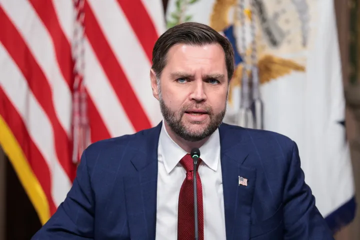 США не планируют передавать иранский уран России
