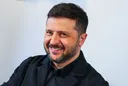 Зеленский планирует дальнобойные удары по России