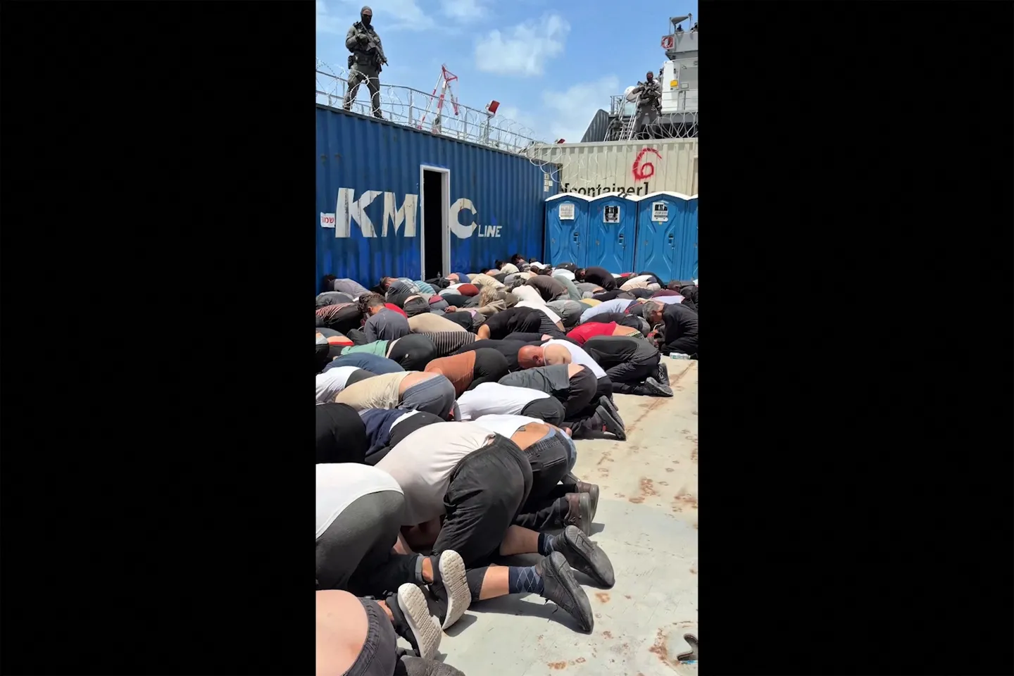 Le monde dénonce le traitement "monstrueux" infligé par Israël aux militants de la flottille