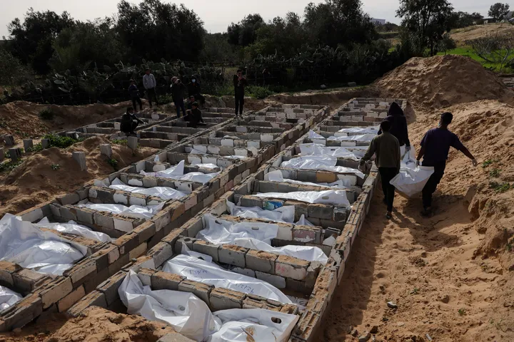 Israel retiene cuerpos de más de 800 palestinos, mientras las familias siguen sin poder despedirse