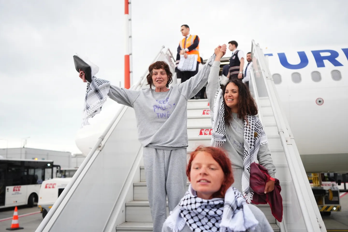 Activistas de Flotilla Global Sumud llegan a Türkiye tras su detención en Israel