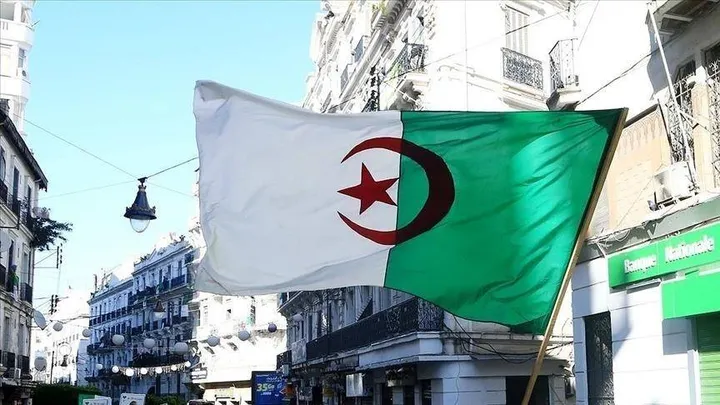 تضمن جرائم التجارب الكيميائية والتفجيرات النووية.. الجزائر تصدر قانوناً يجرّم الاستعمار الفرنسي