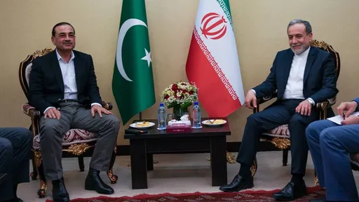 Teherani dhe Islamabadi shqyrtojnë përpjekjet diplomatike për paqen ShBA-Iran