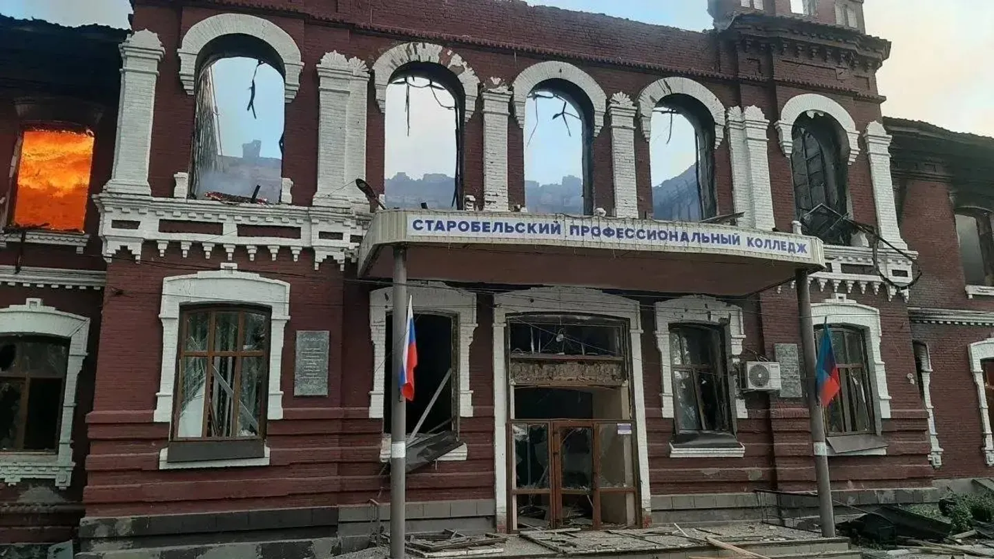 Число погибших при ударе по колледжу в Старобельске возросло до 12 человек