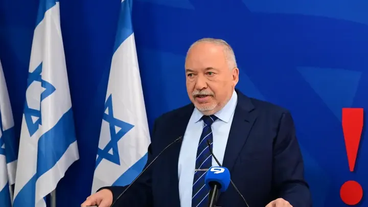 ליברמן תוקף את הסכם הגרעין המסתמן עם איראן ומאשים את נתניהו בכישלון מוחלט במלחמה