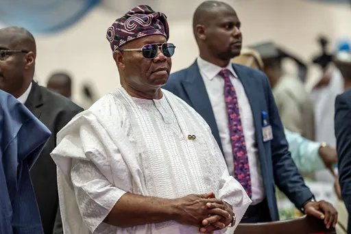 Akpabio: I dey send pipo to Mecca to pray for me, I no get anything against Islam