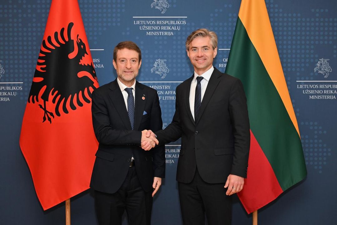Ministri Hoxha takon homologun lituanez  Lituania mbështet anëtarësimin e Shqipërisë në BE