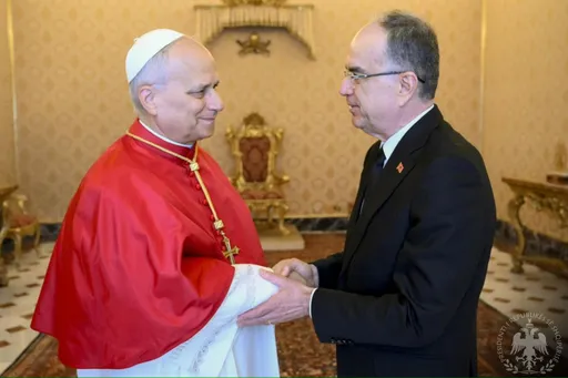 Presidenti Begaj vizitë në Vatikan, takon Papa Leonin