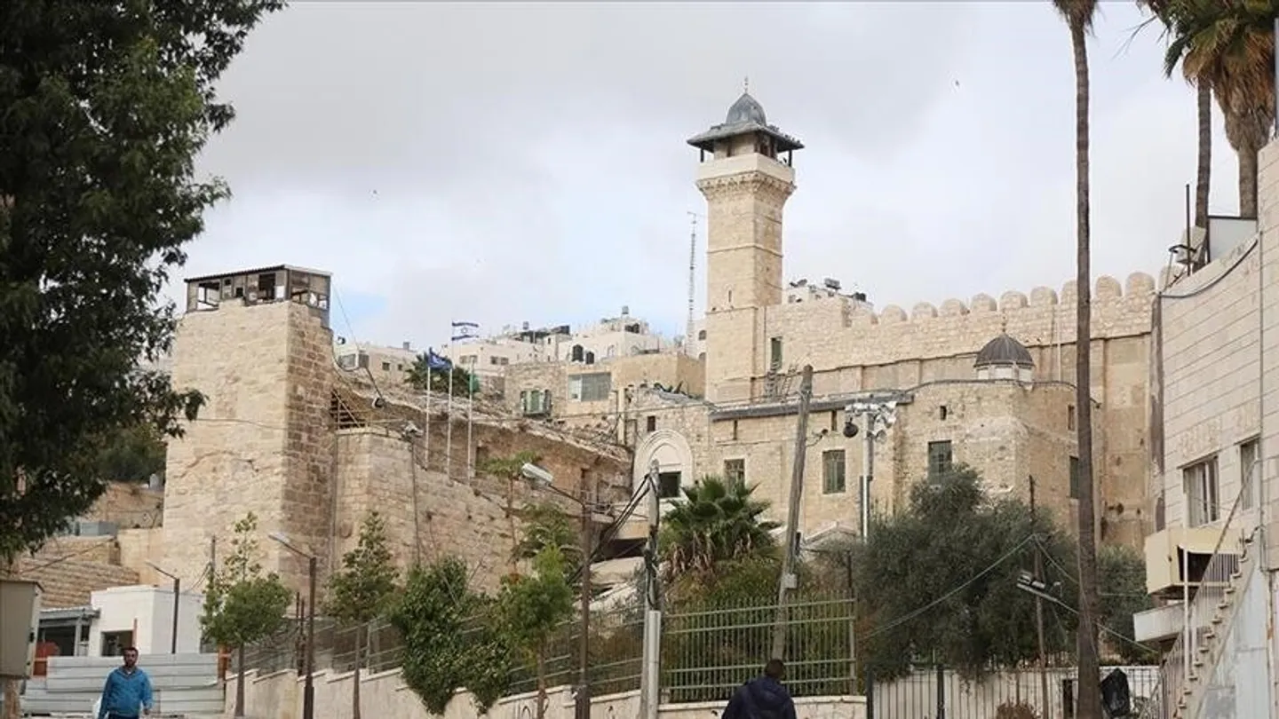 Palestinezët shënojnë Kurban Bajramin në Xhaminë "Ibrahim" nën kufizimet izraelite