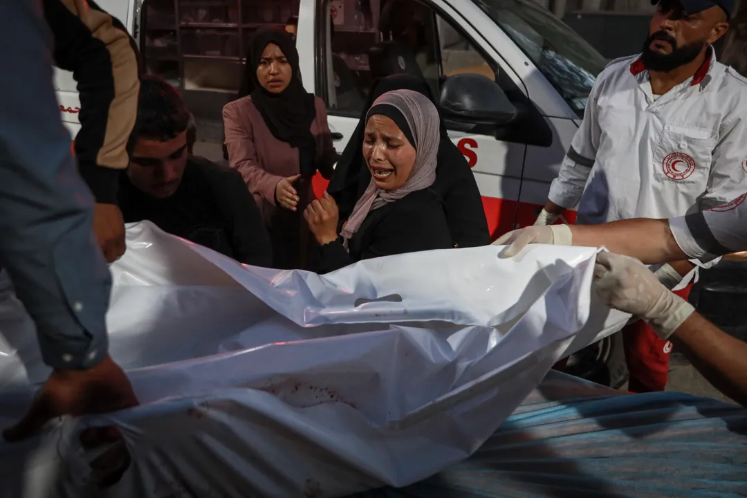 شهيد و9 مصابين بهجمات إسرائيلية على غزة والاتحاد الأوروبي يحذر من توسيع احتلال القطاع