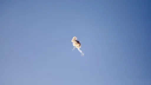 Irani thotë se rrëzoi një dron ushtarak amerikan mbi ujërat e tij territorial