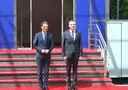 Kurti takon ministrin e jashtëm të Shqipërisë, Ferit Hoxhën