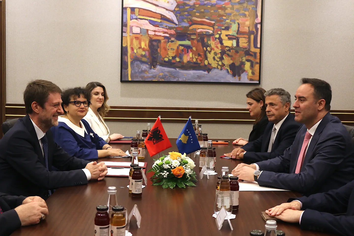 Kosova i kërkon Shqipërisë mbështetje për anëtarësim në NATO