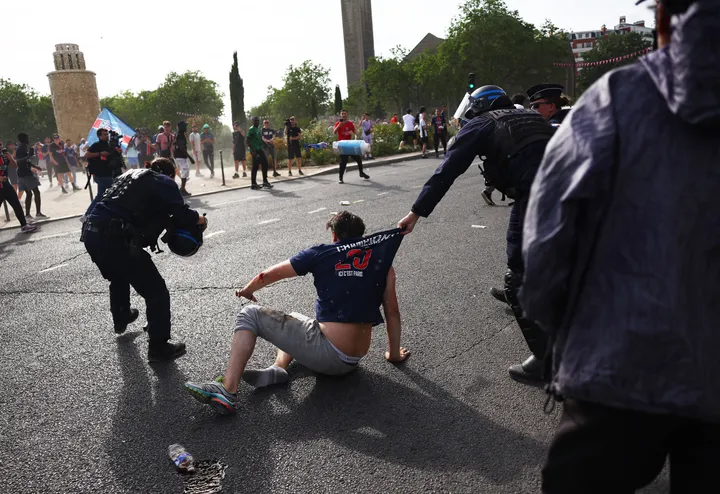 France : près de 900 arrestations après les émeutes de la finale de la Ligue des champions